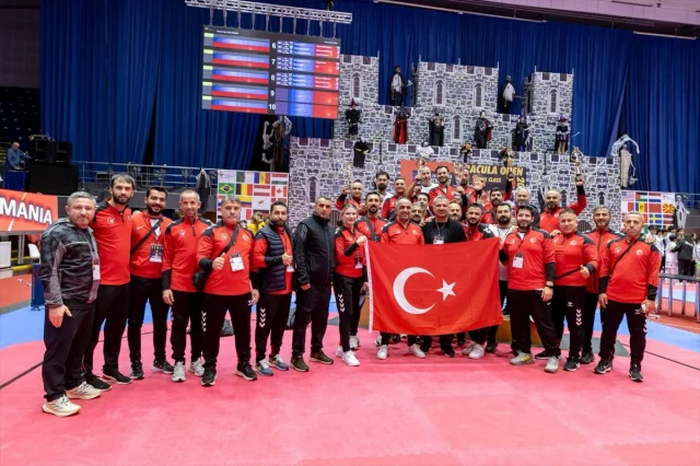 Türk Tekvandocular Romanya'dan Madalya Yağmuru ile Döndü