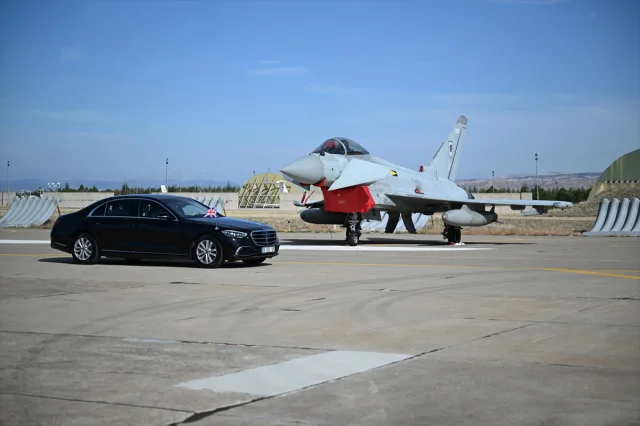 İngiltere Başbakanı Starmer'dan Türkiye'ye Sürpriz Ziyaret
