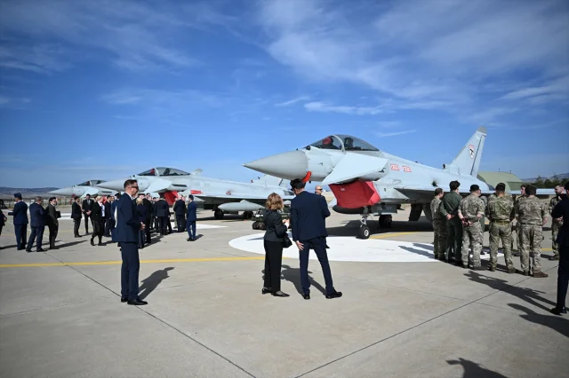 İngiltere Başbakanı Starmer'dan Türkiye'ye Sürpriz Ziyaret