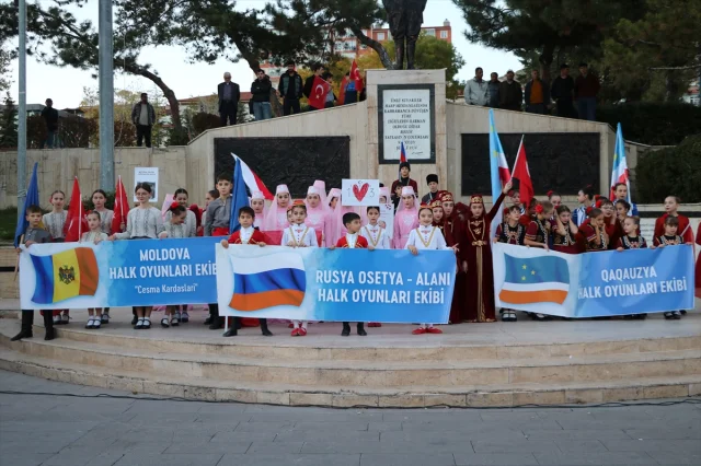 Yozgat'ta Renkli Başlangıç: Uluslararası Halk Dansları Şenliği Coşkusu