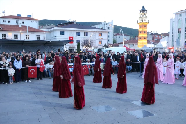 Yozgat'ta Renkli Başlangıç: Uluslararası Halk Dansları Şenliği Coşkusu