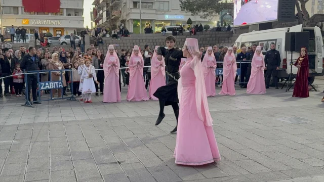 Yozgat'ta Renkli Başlangıç: Uluslararası Halk Dansları Şenliği Coşkusu