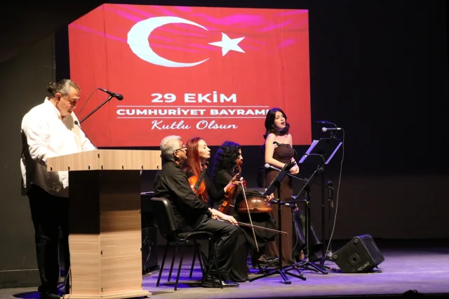 Kayseri'de Cumhuriyet Coşkusu 29 Ekim Konseriyle Taçlandı