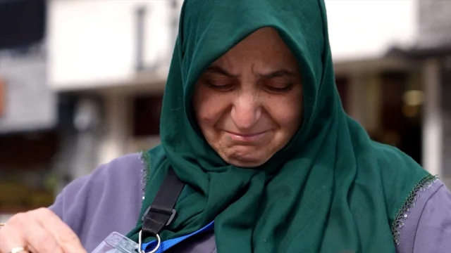 Düzce'deki sosyal deneyin sonucu: Vatandaşlarımızın bayrak sevgisi göz doldurdu
