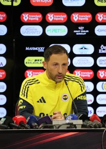 Fenerbahçe'nin Ezici Galibiyeti Sonrası Domenico Tedesco'dan Önemli Açıklamalar