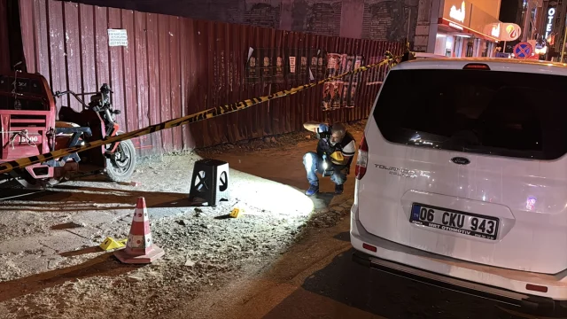 Adana'da Çay Ocağında Silahlı Dehşet: Şüphelilerden Biri Yakalandı