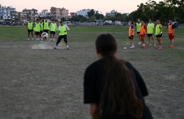 Adana'nın kadın futbol devi Süper Lig yolunda iddialı