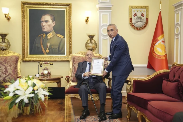 İsmet Acar'ın Anlamlı Bağışı: TSK'ya 12 Daire Hediye