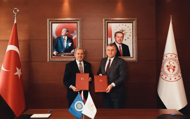 Gençlik ve Spor Bakanlığı'ndan Ankara Üniversitesi ile Spor Eğitimi Atağı