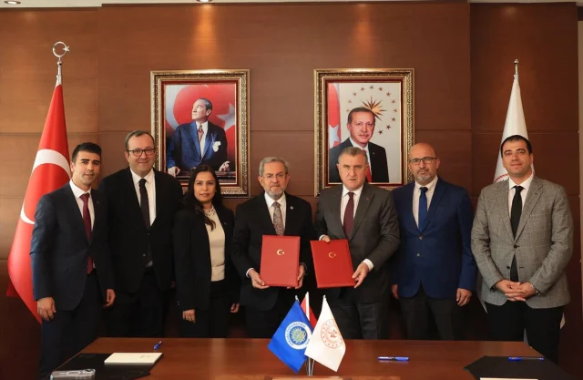 Gençlik ve Spor Bakanlığı'ndan Ankara Üniversitesi ile Spor Eğitimi Atağı