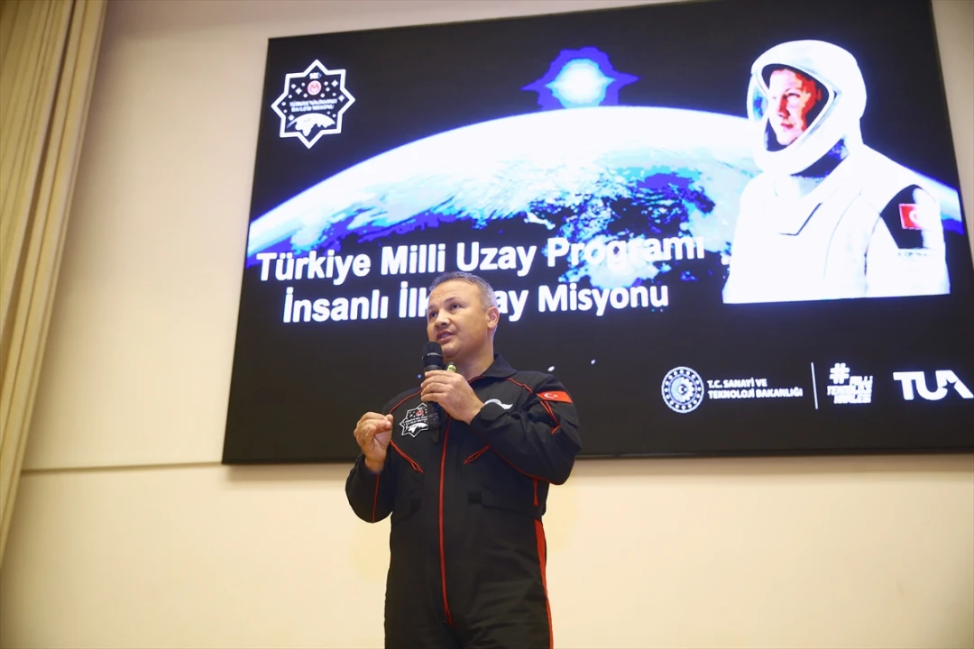 Alper Gezeravcı Azerbaycan'da Uzay Vizyonunu Anlattı