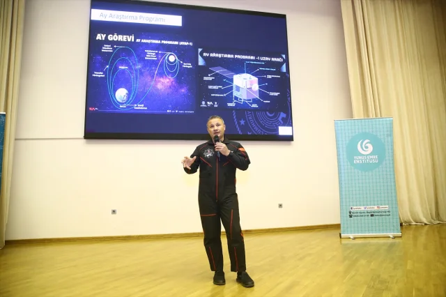 Alper Gezeravcı Azerbaycan'da Uzay Vizyonunu Anlattı