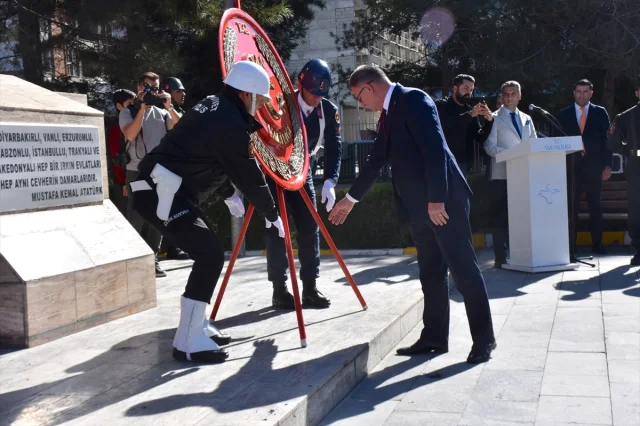 Van'da Cumhuriyet Coşkusu Başladı: İşte Törenlerden Detaylar