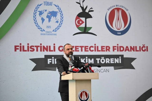 Filistinli Gazeteciler İçin Anlamlı Fidan Dikim Töreni