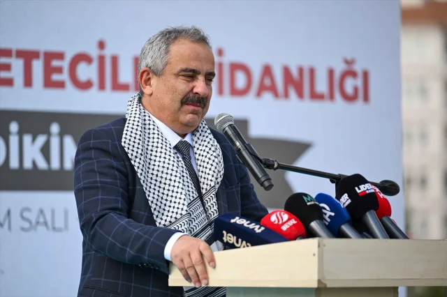 Filistinli Gazeteciler İçin Anlamlı Fidan Dikim Töreni