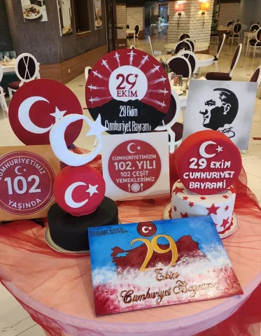 Cumhuriyet Bayramı'nda Antalya'da Tarihi Yemek Şöleni