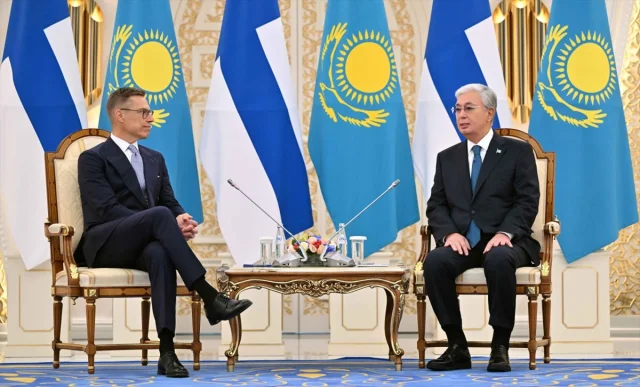 Kazakistan ve Finlandiya Ukrayna'da Barış İçin El Ele