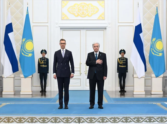 Kazakistan ve Finlandiya Ukrayna'da Barış İçin El Ele