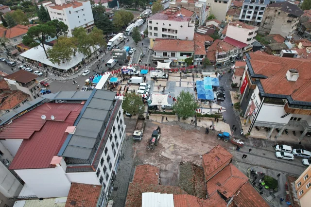 Balıkesir Sındırgı'yı Sarsan Depremin Ardından Enkaz Kaldırma Çalışmaları Hızlandı