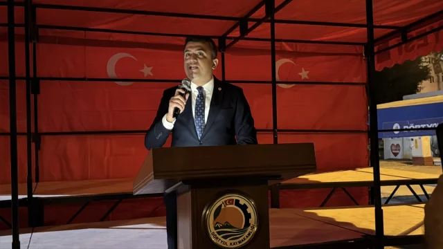 Hatay'da Cumhuriyet Coşkusu Yürüyüşle Taçlandı