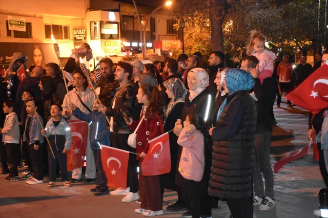 Karaman'da Cumhuriyet Bayramı Coşkusu Fener Alayı İle Başlad...