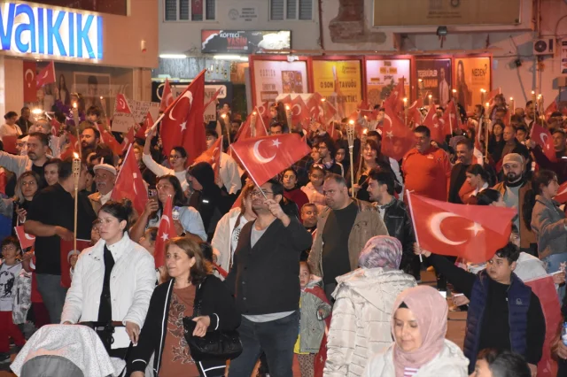 Karaman'da Cumhuriyet Bayramı Coşkusu Fener Alayı İle Başladı