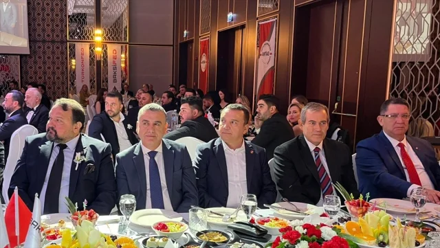 Antalyalı İş İnsanları Cumhuriyet Balosunda Coşkuyla Buluştu