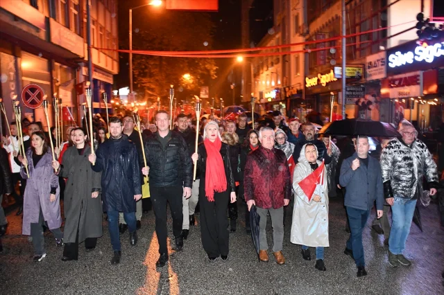 Bilecik'te Fener Alayı ile Cumhuriyet Coşkusu