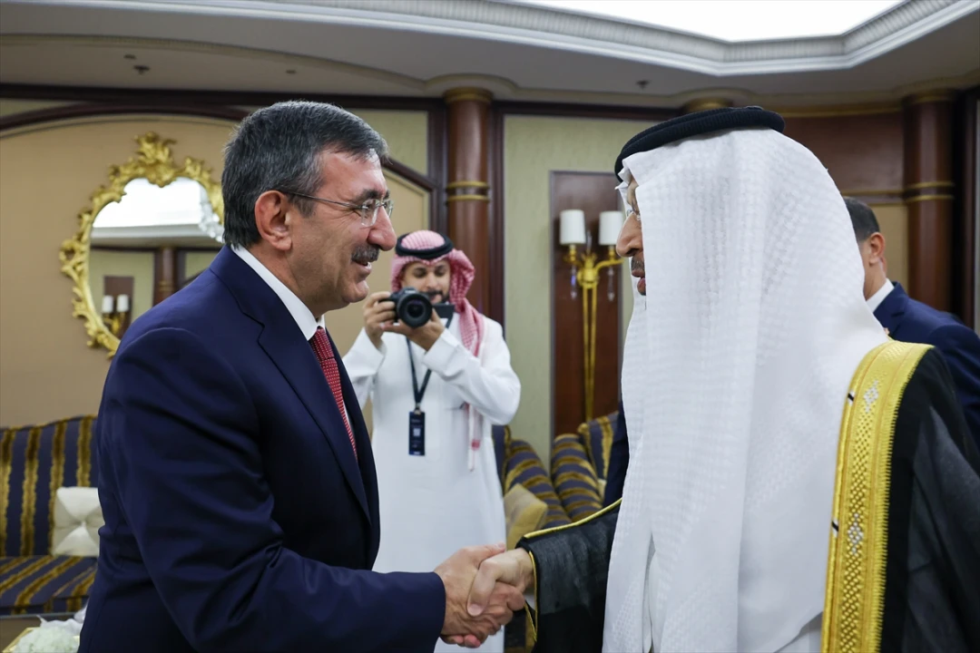 Türk Liderler Suudi Arabistan'da Yatırım Fırsatlarını Ele Aldı