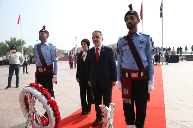 Pakistan'da Cumhuriyet Bayramı Coşkusuna Tanık Olun