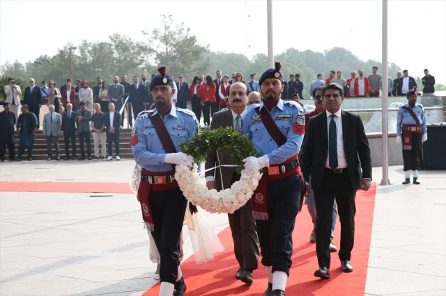 Pakistan'da Cumhuriyet Bayramı Coşkusuna Tanık Olun