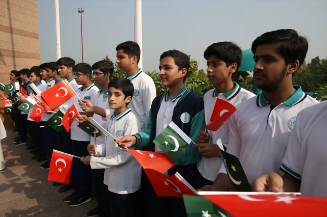 Pakistan'da Cumhuriyet Bayramı Coşkusuna Tanık Olun