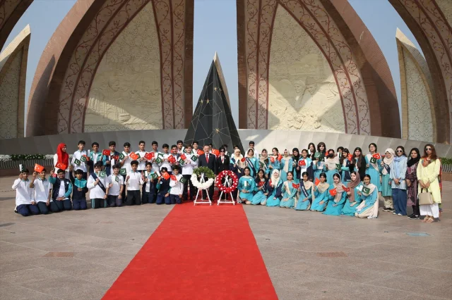 Pakistan'da Cumhuriyet Bayramı Coşkusuna Tanık Olun