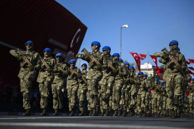 Cumhuriyet'in 102. Yılı İstanbul'da Coşkuyla Kutlandı