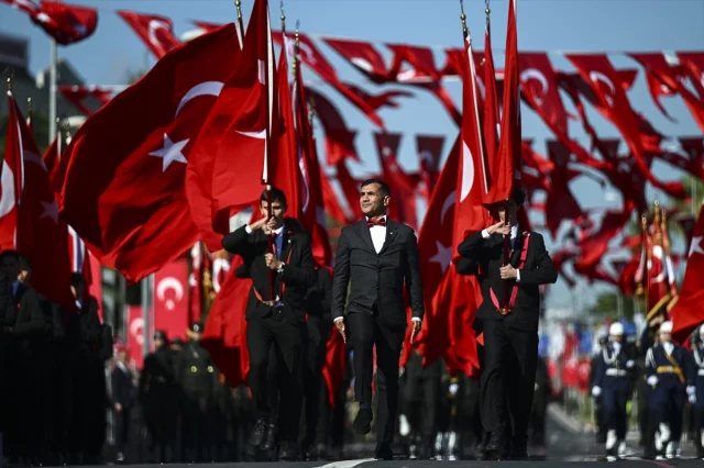 Cumhuriyet'in 102. Yılı İstanbul'da Coşkuyla Kutlandı