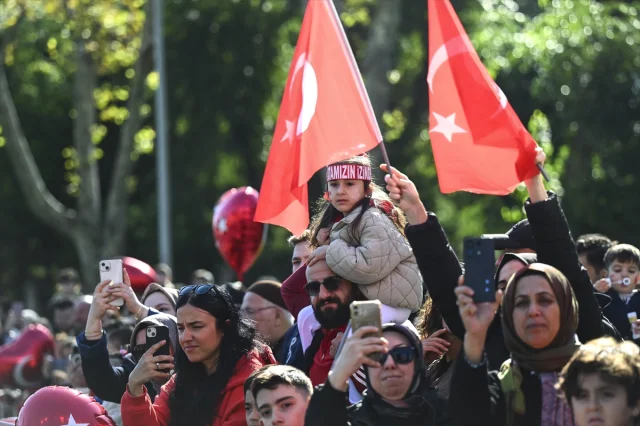 Cumhuriyet'in 102. Yılı İstanbul'da Coşkuyla Kutlandı