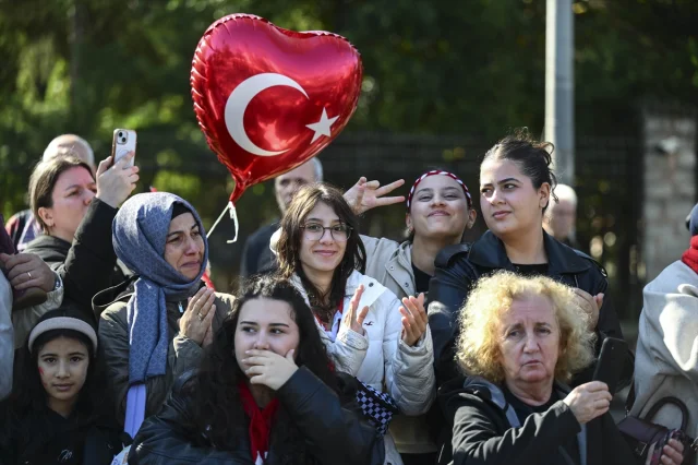 Cumhuriyet'in 102. Yılı İstanbul'da Coşkuyla Kutlandı