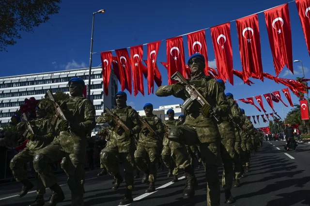 Cumhuriyet'in 102. Yılı İstanbul'da Coşkuyla Kutlandı