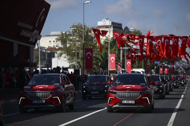 Cumhuriyet'in 102. Yılı İstanbul'da Coşkuyla Kutlandı