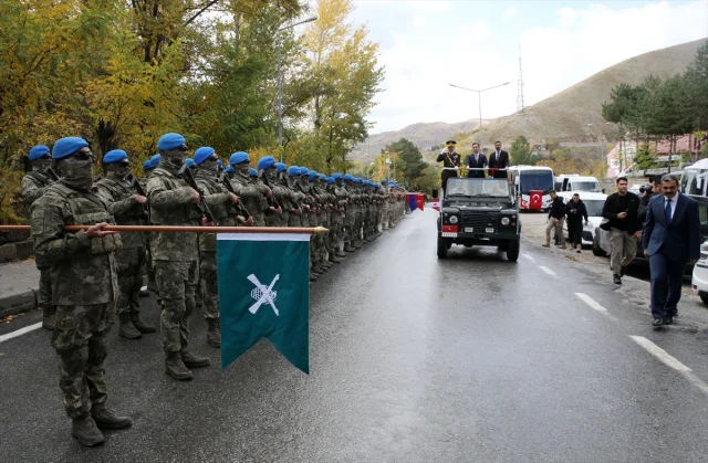 Van ve Çevre İllerde Cumhuriyet Coşkusu Zirve Yaptı