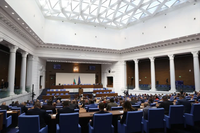 Bulgaristan'da Parlamento Başkanlığında Sürpriz Değişiklik