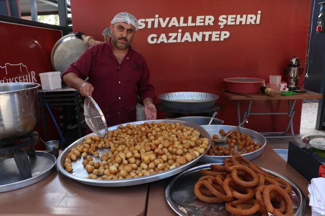 Gaziantep'te Esnaf Sofrası Sonbahar Festivali Tadını Çıkarıyor