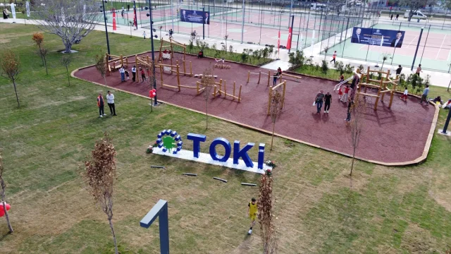 Bakan Kurum Hatay'da Yeni Projeleri Anlattı