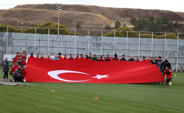 Sivasspor Teknik Direktörü Altıparmak'tan İddialı Hedefler