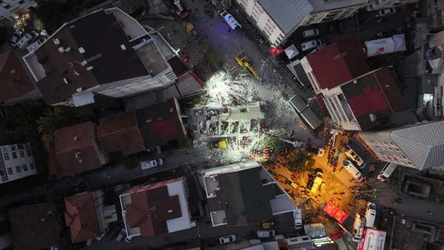 Kocaeli'de Enkazdan Mucize Kurtuluş: Dilara Bilir'in Hikâyesi