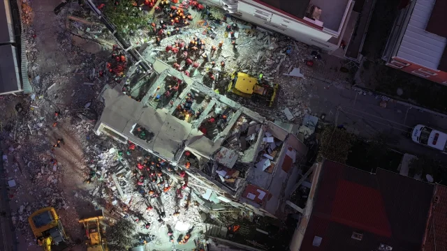 Kocaeli'de Enkazdan Mucize Kurtuluş: Dilara Bilir'in Hikâyesi