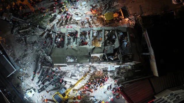 Kocaeli'de Enkazdan Mucize Kurtuluş: Dilara Bilir'in Hikâyesi