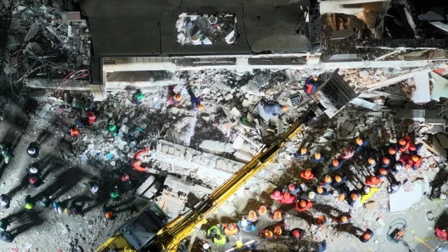 Kocaeli'de Enkazdan Mucize Kurtuluş: Dilara Bilir'in Hikâyesi