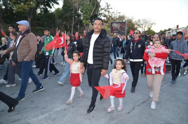 Konya'da Fener Alayında Duygu Dolu Anlar