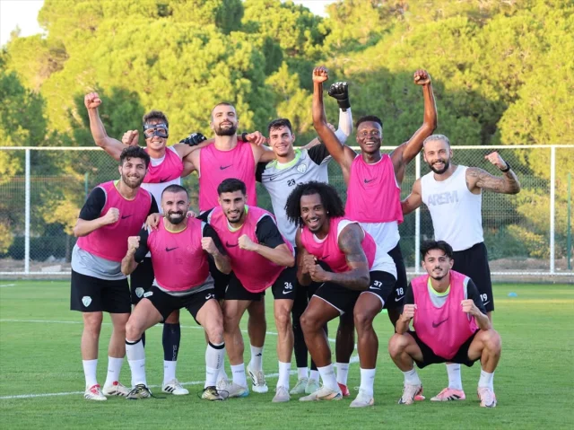 Serikspor Adana Demirspor Maçı İçin Hazırlıklarına Başladı
